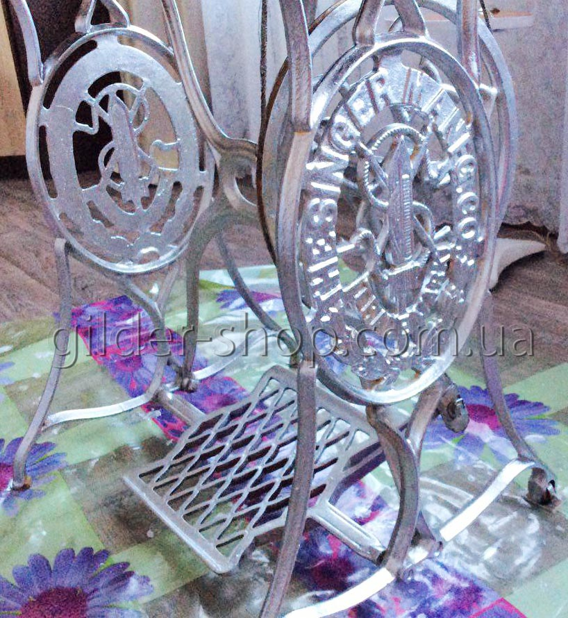 декорирование чугунной подставки зеркальной поталью вата 